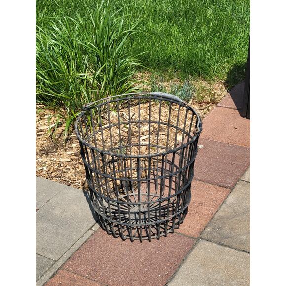 Vintage Wire Basket Potato or Egg, Farmhouse Kitchen, Country Primitive - Picture 2 of 5